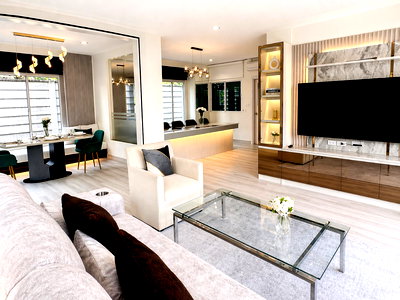 Houses for rent San Kamphaeng Chiang Mai : Fully furnished single detached house for rent, located in a peaceful and secure residential project, close to international schools andAirport.