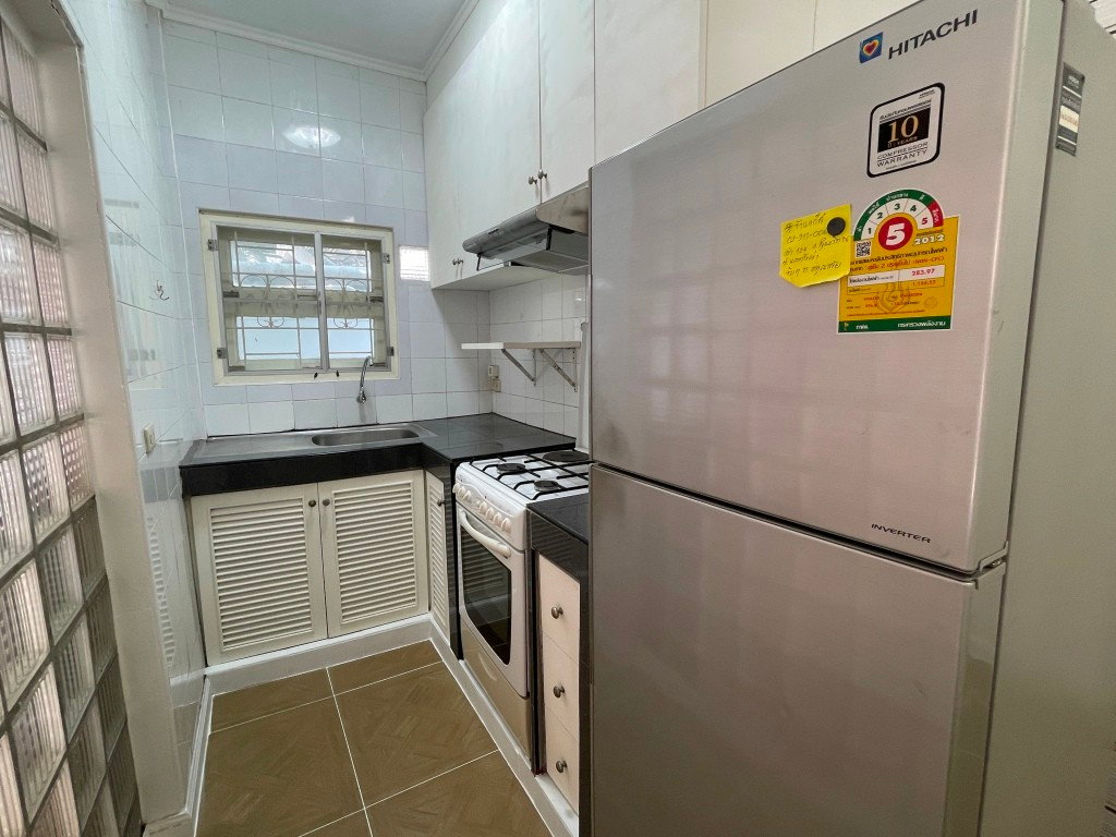 รูป บ้านเดี่ยวชั้นเดียว ปรับปรุงใหม่ มีบ้าน 2 หลัง รวม 3 ห้องนอน 3 ห้องน้ำ, 170 ตรม. อนุญาตให้เลี้ยงสัตว์ได้ 10 นาทีจากสถานี BTS ทองหล่อ  - รูปที่ 15/31