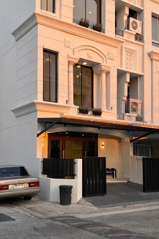 รูป 🔥ขาย โฮมออฟฟิศ 4 ชั้น รีโนเวทใหม่ ทำเลทอง🔥 บ้านกลางเมือง พระราม 9-ลาดพร้าว (Baan Klang Muang Rama 9-Ladprao) - รูปที่ 2/17