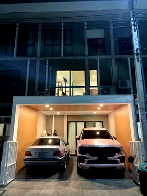 Townhouses for rent Bangkok : 📌 For Rent 3-story Townhouse PATIO SRINAKARIN-RAMA 9 4 bedroom 3 bathroom