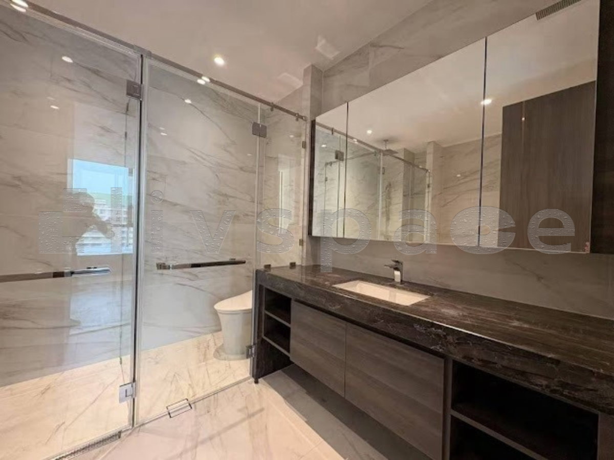 รูป ▚ LI168ツ ให้เช่า: Supalai Icon Sathorn 2 ห้องนอน 92sqm. ✨ ห้องไซส์ใหญ่ ชั้นสูง ตกแต่งจัดเต็ม แบ่งเป็นสัดส่วน พร้อมเข้าอยู่! 🏙️ - รูปที่ 13/15