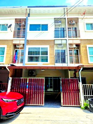 เช่าทาวน์โฮม เขตสวนหลวง : ทาวน์โฮม 3 ชั้น 3 นอน 3 น้ำ ใกล้ ธัญญะ ซิตี้ พัฒนาการ30-34 พาร์ค 900 ม. รีโนเวทใหม่ทั้งหลัง 20 ตร.วา.เฟอร์ฯ เครื่องใช้ไฟฟ้าครบ