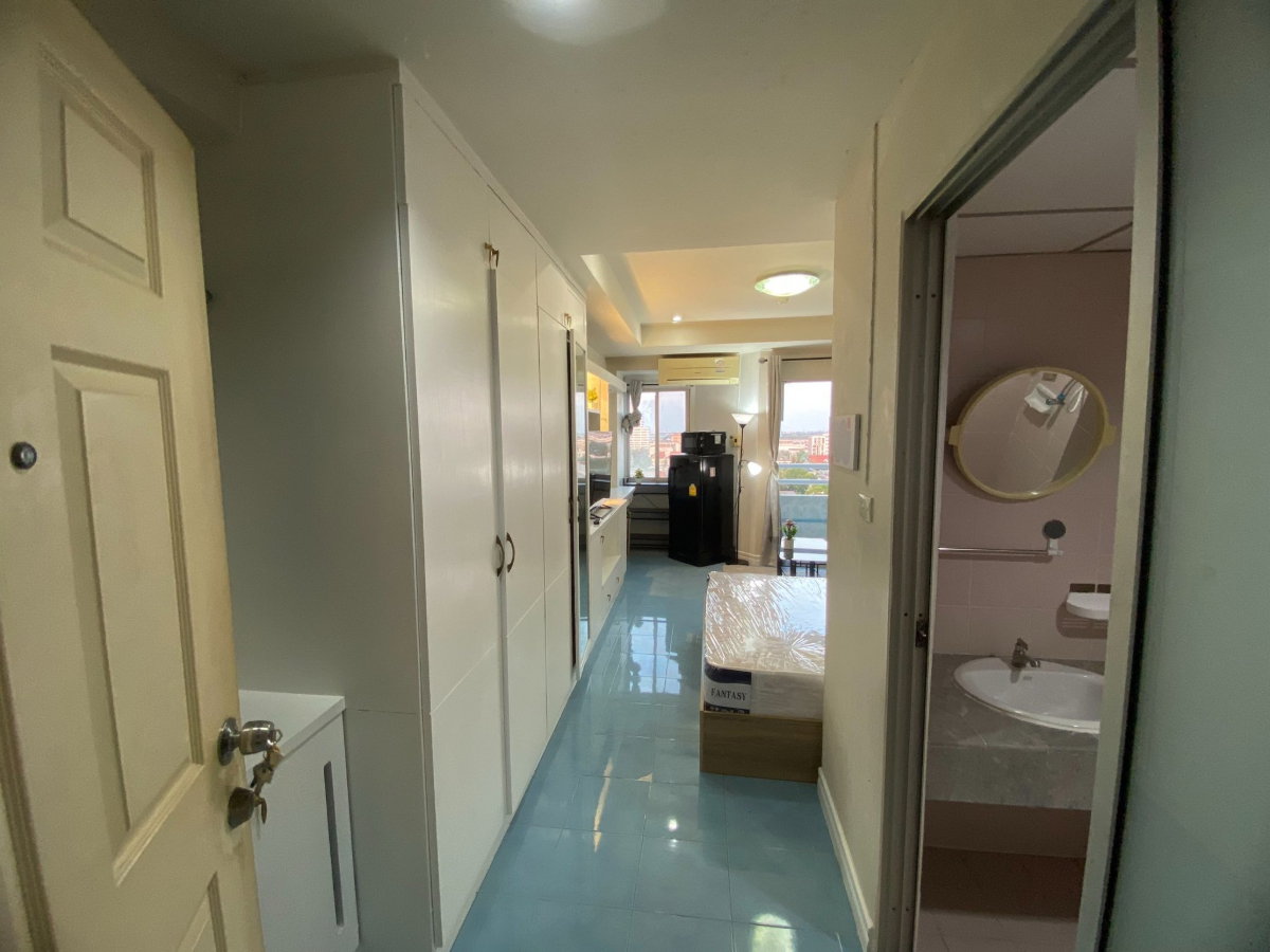 รูป สวัสดีกรุงเทพ คอนโดมิเนียม Studio ชั้น 8 ตึก H ขนาด 23 ตร.ม. เช่า 8,500 บาท/เดือน Ready to move in - รูปที่ 4/7