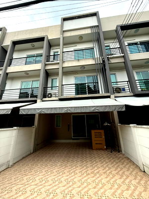 เช่าทาวน์โฮม กรุงเทพมหานคร : ✨ให้เช่าTownHouse หมู่บ้านกลางเมืองสุขุมวิท 77 ✨LineID: @Propvel (มี@ ข้างหน้า)✨