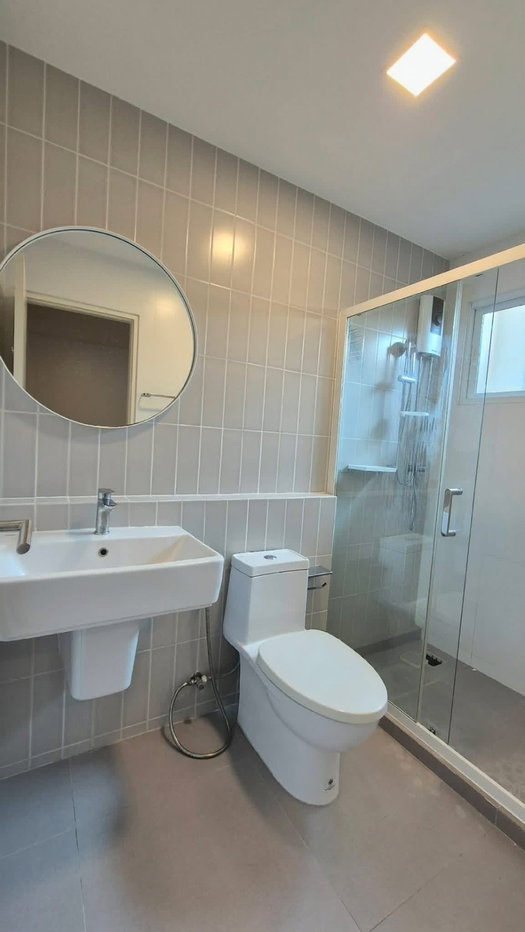 รูป ทาวน์เฮ้าส์ให้เช่า ✨ Indy 2 Bangna-Ramkhamhaeng 2 ✨ 3 ห้องนอน 3 ห้องน้ำ เฟอร์นิเจอร์ และ เครื่องใช้ไฟฟ้าครบ  - รูปที่ 25/28