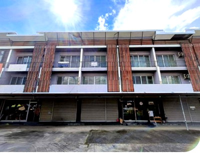 Shophouses for sale Chiang Mai : FOR SALE  COMMERCIAL BUILDING PROPERTY  3497000 BAHT.