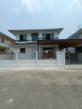 ขายบ้านเดี่ยวลาดกระบัง (คุ้มเกล้า) รีโนเวทใหม่ 4 ห้องนอน ใกล้สุวรรณภูมิ 54 ตร.ว. ราคา 4.29 ล้าน ฟรีโอน