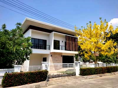 บ้านเดี่ยว เชียงใหม่ : ขายบ้าน โครงการกุลพันธ์วิลล์ ต.สันกำแพง อ.สันกำแพง จ.เชียงใหม่ ถูกต้องตามหลักฮวงจุ้ย