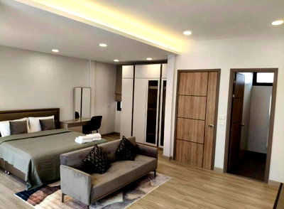 Office for rent J Avenue Thonglor : LTH15064 – Modern Home Office Loft Style for Rent Ekkamai | City Lifestyle Best Value | Near BTS Thonglor | 85,000 THB | โฮมออฟฟิศให้เช่า เอกมัย สไตล์ลอฟท์ โปร่งโล่ง คุ้มค่า ใกล้ BTS ทองหล่อ