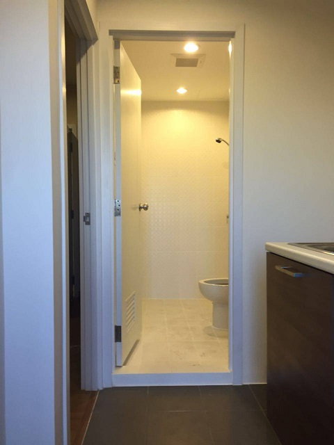 รูป 📍 The Tree Interchange | ตึก A ชั้น 10 (ฝั่งไม่ร้อน)🔥 2 ห้องนอนใหญ่ 63 ตร.ม. ใกล้ MRT เตาปูน เดินได้จริง! เพียง 19,970 บาท/เดือน 🔥 - รูปที่ 10/10