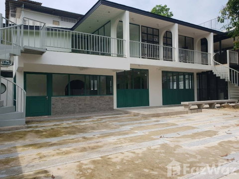 8 Bedroom House for sale in Bang Chak, Bangkok  259179