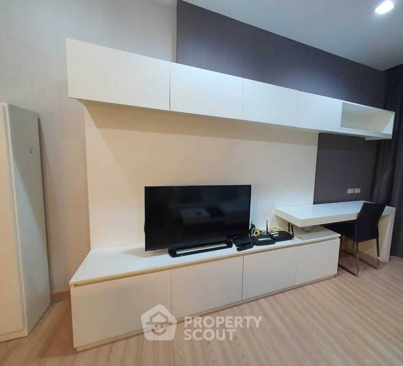 รูป คอนโด 1 ห้องนอน ขนาด 38 ตร.ม. ที่ Urbano Absolute ใกล้ BTS กรุงธนบุรี 400 ม. (ID 2816214) - รูปที่ 2/9