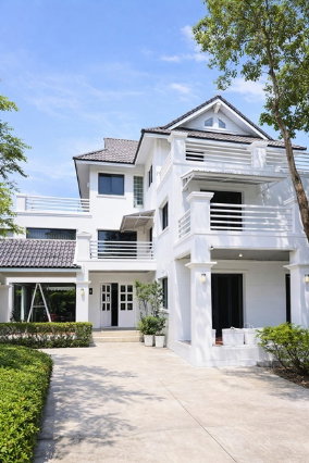 รูป ซอยเสรีไทย 51-61 สนามกอล์ฟ 18 หลุม 4นอน ให้เช่าคฤหาสน์ 3ชั้น 200ตารางวา Chocolate Ville 2.1 กม. 1,200ตรม. 3น้ำ - รูปที่ 3/8