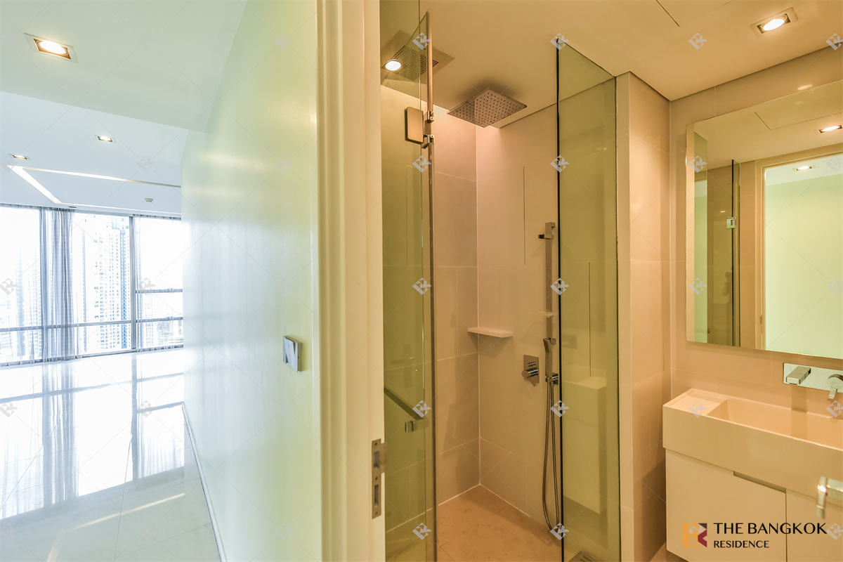 รูป สะดวกสบายกับไลฟ์สไตล์สุด Luxury เดอะ แบงค็อค สาทร ใกล้ BTS สถานีสุรศักดิ์ - รูปที่ 9/10