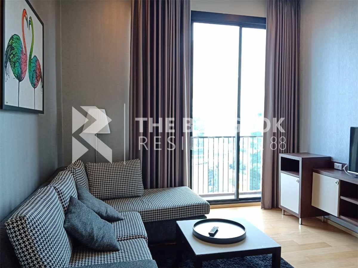 picture Noble ReD Condo in Business District near BTS Ari - 1/9
