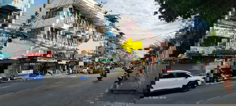 ให้เช่าเฉพาะชั้น 1 อาคารพาณิชย์ หน้าโรงเรียนจันทร์หุ่น ถนนประชาราษฎร์บำเพ็ญ 