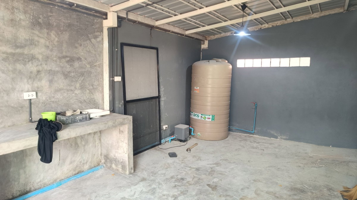 รูป ให้เช่า ทาวน์โฮม หลังริม  มบ. อารียา เดอะวิลเลจ กาญจนาภิเษก ราชพฤกษ์ เฟส 2 / 50 ว 3 นอน 2 น้ำ แอร์ 5 ตัว เลี้ยงสัตว์ได้   15,000/ เดือน - รูปที่ 4/15