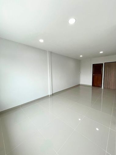 3-bed townhouse for rent, 190 sqm, 26 sq wah, Klongchan Villa 1