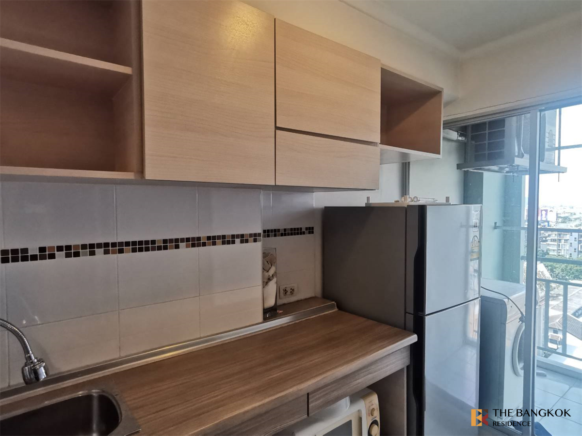 picture Lumpini Place Rama 4 - Kluaynamthai Special Unit, Stunning Views - 2/10