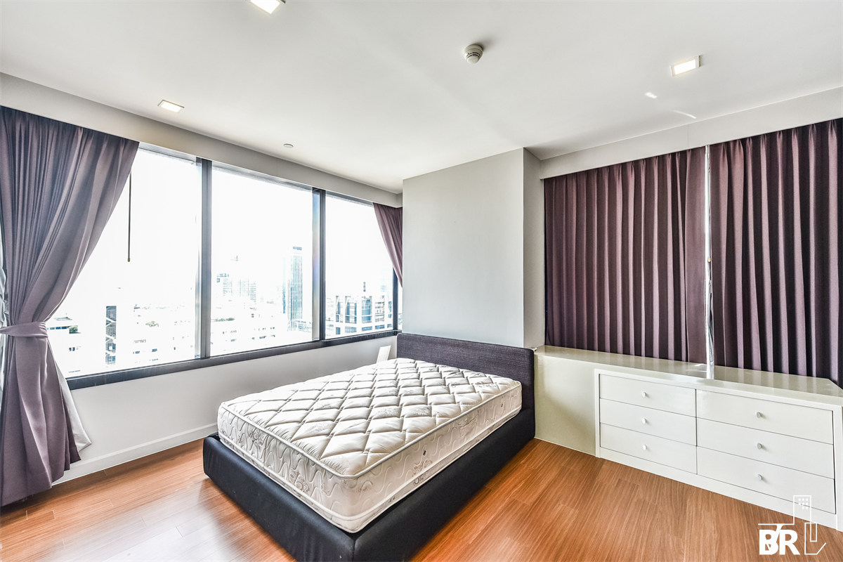 รูป เอ็ม สีลม ใช้ชีวิตสไตล์ Luxury บนทำเลศักยภาพ ใกล้ BTS สถานีช่องนนทรี - รูปที่ 1/10