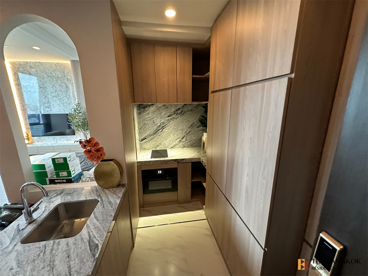 รูป คอนโด Luxury ทำเลใจกลางเมือง ดิ เอส สุขุมวิท 36 - รูปที่ 4/9