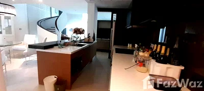 คอนโดให้เช่า : คอนโดให้เช่า 3 ห้องนอน ในโครงการ บ้าน ลักซ์-สาทร 1706240