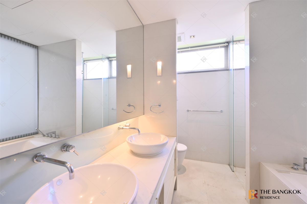 รูป โดมัส 16,18 ใกล้ BTS สถานีอโศก ยูนิต Luxury หรูหราแบบไม่ต้องรอ - รูปที่ 3/10