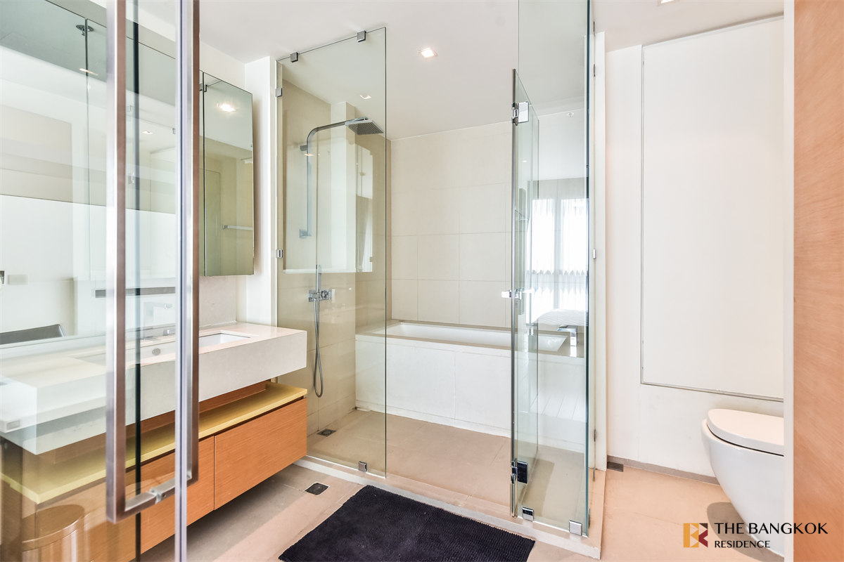 picture The River Hot Unit, Available for a Limited Time near BTS Saphan Taksin - 9/10