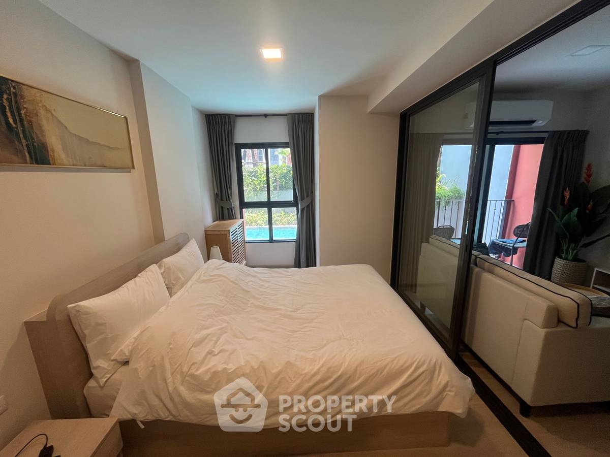 picture 1-BR Corner Unit with Pool Access (ID 2817512) - 4/8