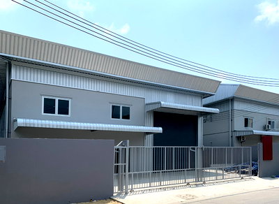 เช่าโรงงาน นิคมอุตสาหกรรมแพรกษา : [VR0303]🔥 เช่าเริ่ม 72,000/เดือน | โกดังพร้อมออฟฟิศ 2 ชั้น ย่านแพรกษา พื้นที่ 450 ตร.ม. จดนิติบุคคลได้ ขอใบ รง.4 ได้บางประเภท พร้อมใช้งานทันที! 🔥