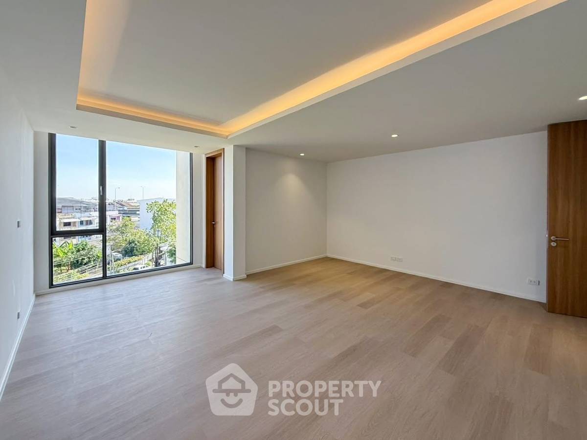 รูป ทาวน์เฮ้าส์ 5-ห้องนอน ใกล้ BTS พระโขนง (ID 2820654) - รูปที่ 16/25