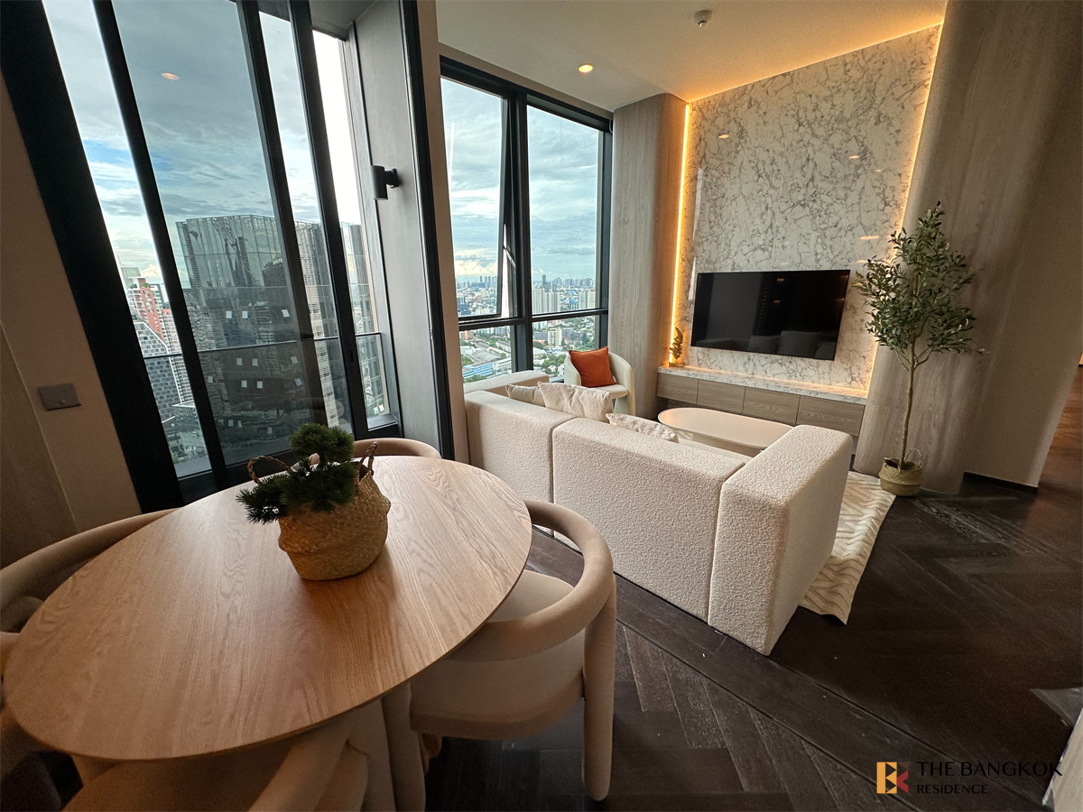 รูป คอนโด Luxury ทำเลใจกลางเมือง ดิ เอส สุขุมวิท 36 - รูปที่ 2/9
