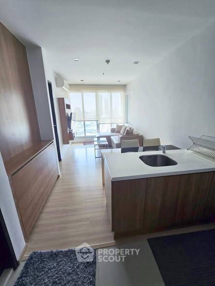 รูป คอนโด 1-ห้องนอน ที่ ริธึ่ม สาทร ใกล้ BTS สะพานตากสิน (ID 2822097) - รูปที่ 2/6