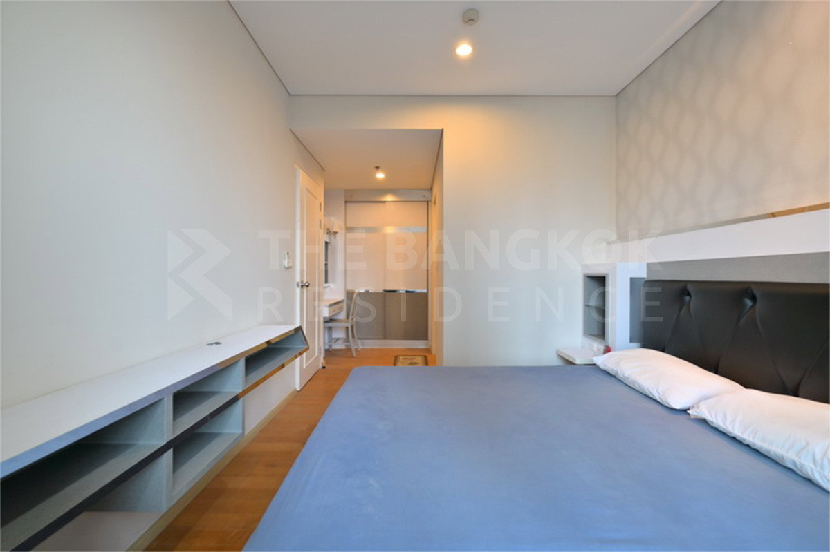 picture Villa Asoke near MRT Phetchaburi Station Easy Travel, Fully Utilized Space - 7/10