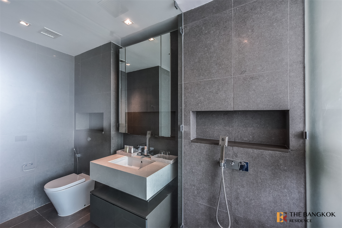 picture The River near BTS Saphan Taksin Popular units sell out fast - 3/10
