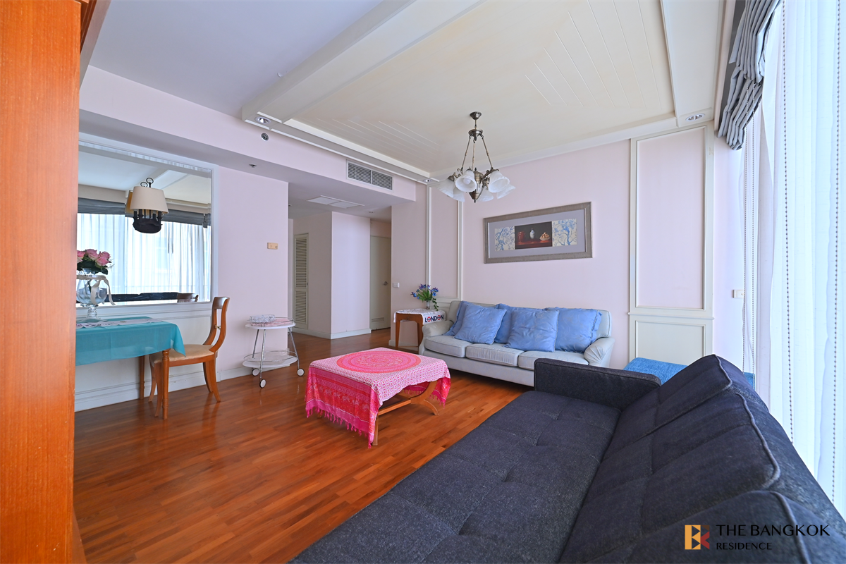 picture Langsuan Ville Comfortable and Ready to Move-in near BTS Ratchadamri - 1/10
