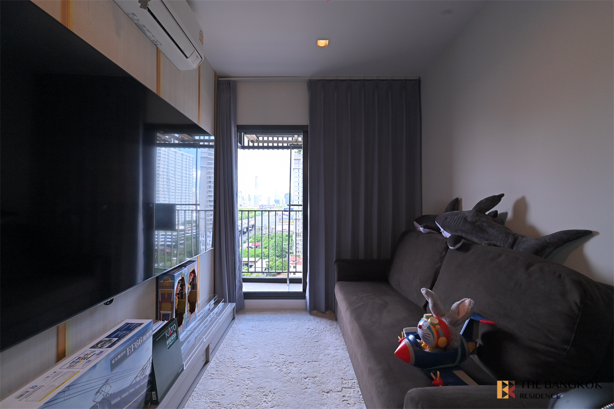 picture Move-in Ready, Just Bring Your Stuff Life Asoke Hype - 10/10