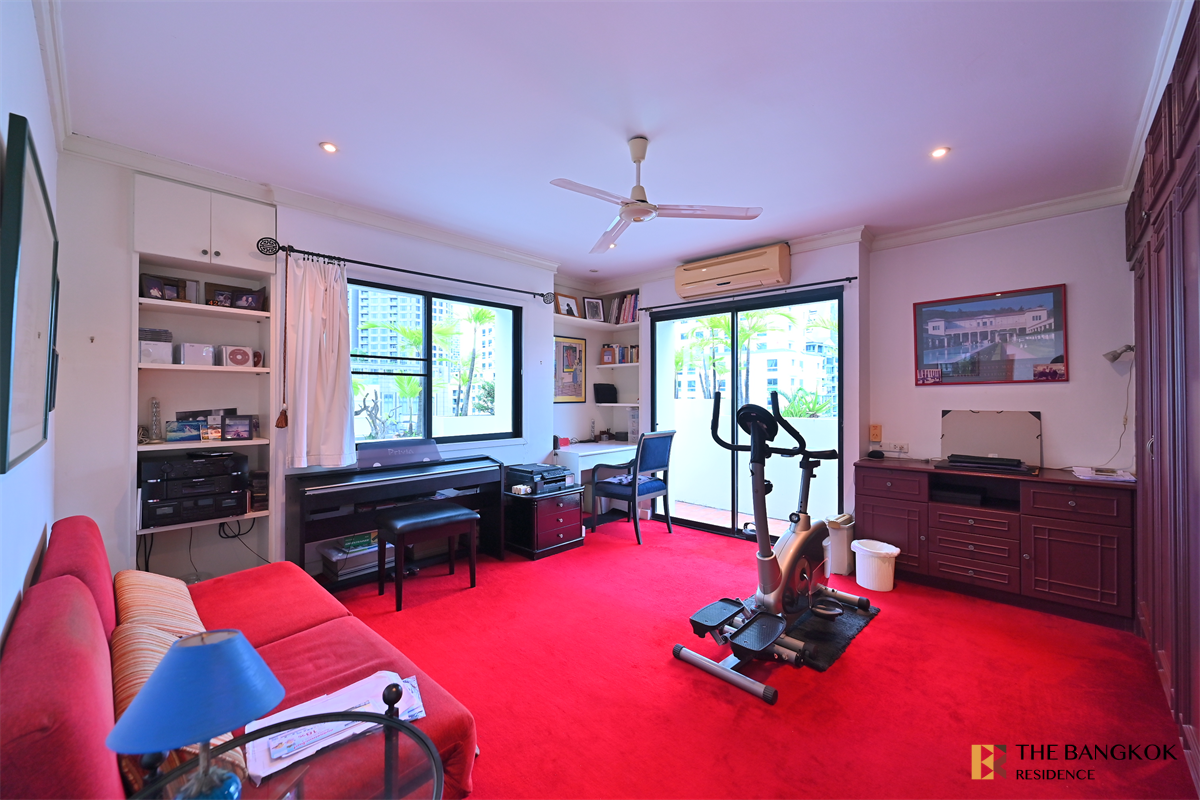 รูป คอนโด Luxury ราคาพิเศษ ลาเมซอง  ร่วมฤดี คอนโดมิเนียม - รูปที่ 1/10
