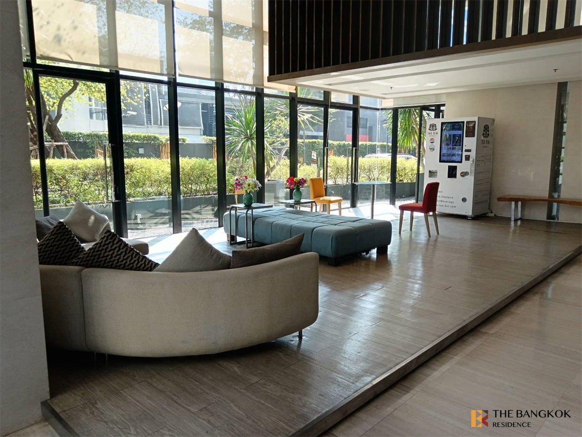 picture Move-in Ready, Just Bring Your Stuff Quinn Condo Ratchada near MRT Sutthisan Station - 8/9