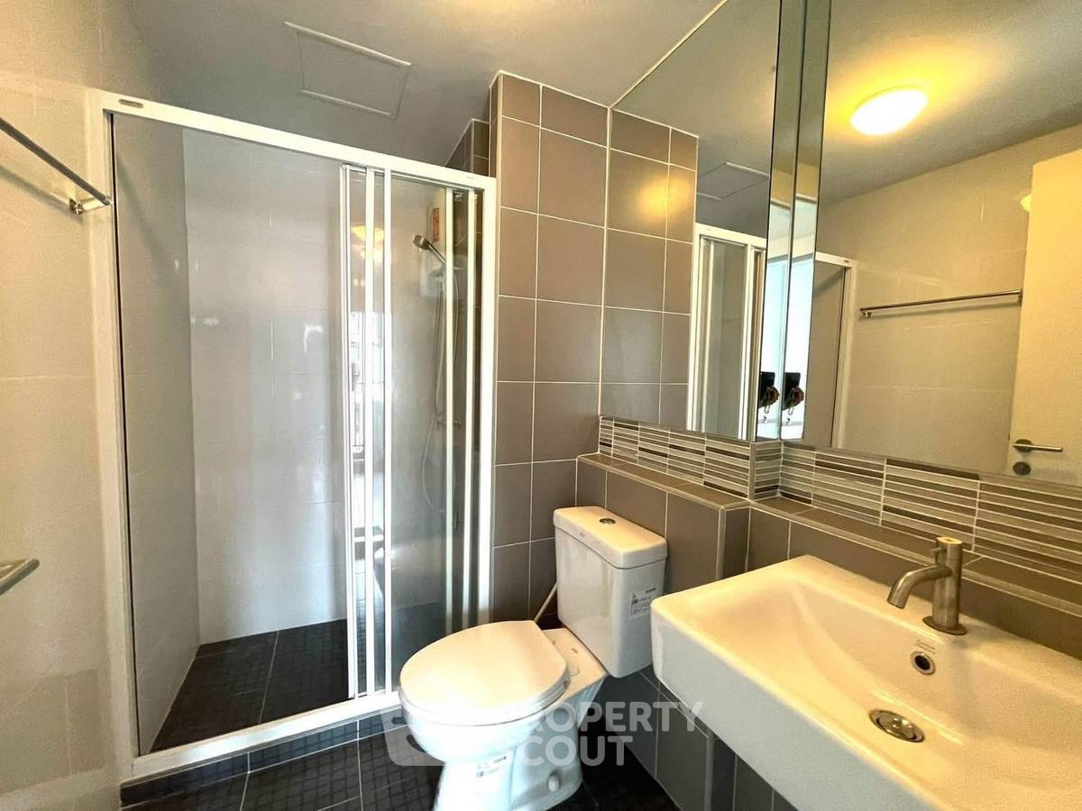 picture 1-BR Condo at DVieng Santitham in Chang Phueak (ID 2773499) - 4/4