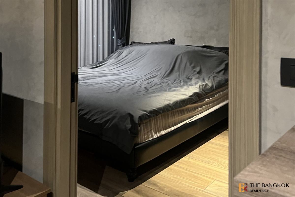 picture The Lofts Asoke Move-in Ready, Just Bring Your Stuff near MRT Phetchaburi Station - 4/9