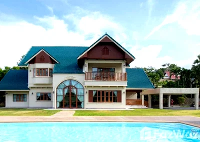 Houses for sale Chao Fah Road Phuket : 5 Bedroom Villa for sale in Chalong, Phuket  6186302