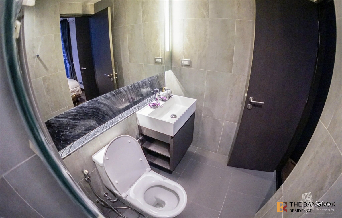 picture The Lumpini 24 Comfortable and Ready to Move-in - 1/9