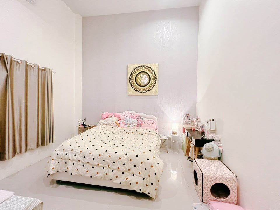 รูป ขายบ้านทรงโมเดิร์นพร้อมสระว่ายน้ำ พื้นที่กว้าง ในอำเภอสันป่าตอง เชียงใหม่ ตกแต่งครบพร้อมอยู่ ใกล้ รร.นานาชาติเกรซ-SW003625 - รูปที่ 7/15