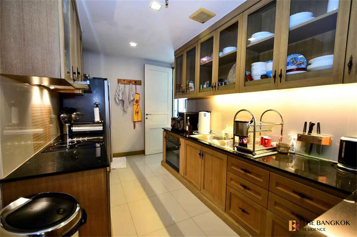 picture Luxury Unit, Ready for You Without the Wait Sathorn Garden - 2/10