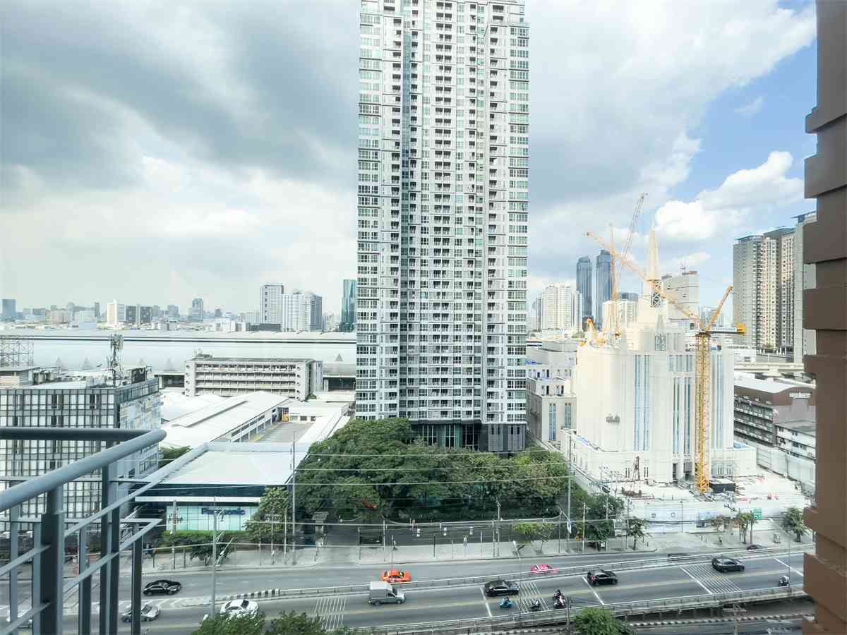 picture Move-in Ready, Just Bring Your Stuff Villa Asoke near MRT Phetchaburi Station - 1/10