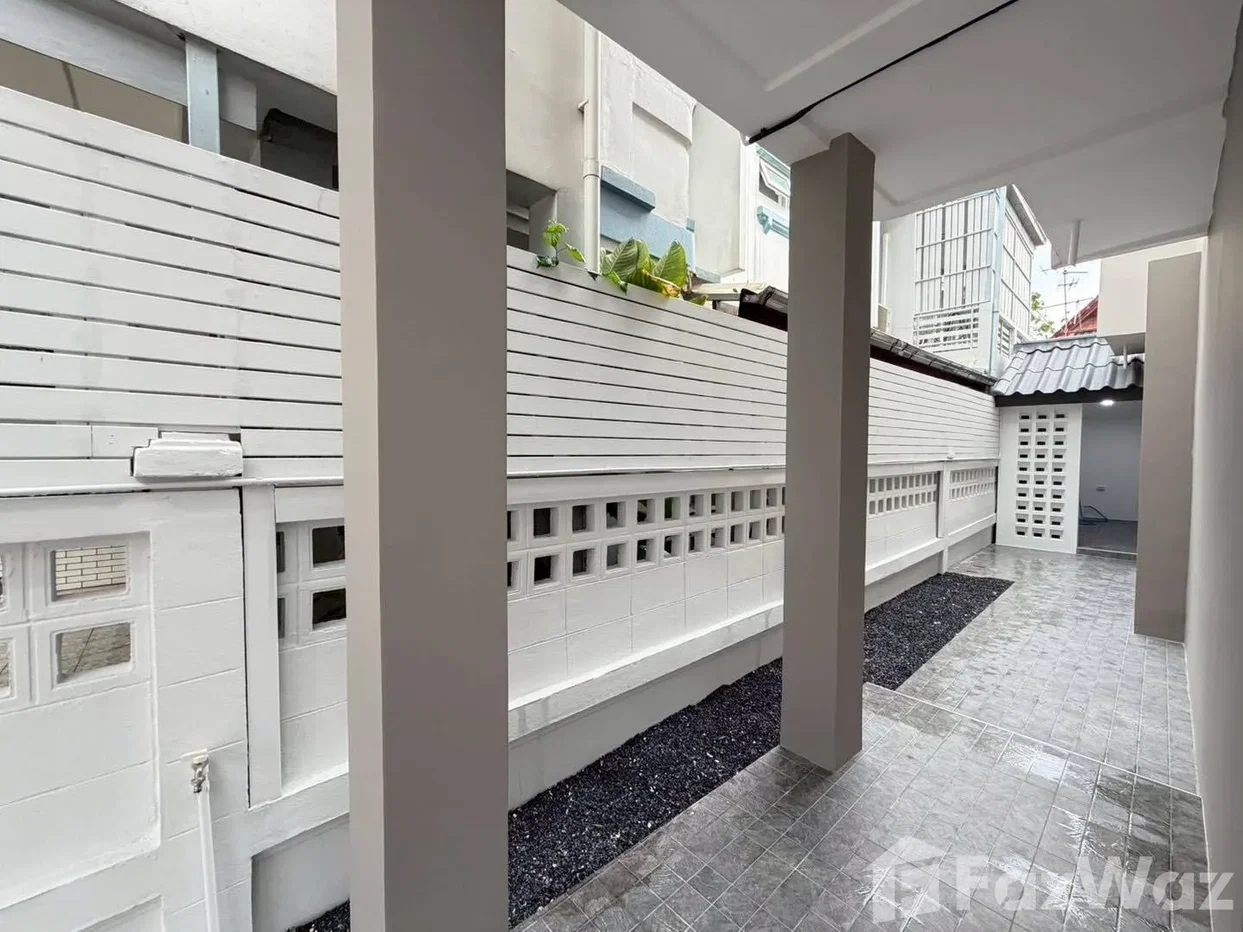 รูป ขาย ทาวน์เฮ้าส์ 2 ห้องนอน ในโครงการ หมู่บ้านสราญรมย์ 6203533 - รูปที่ 3/21