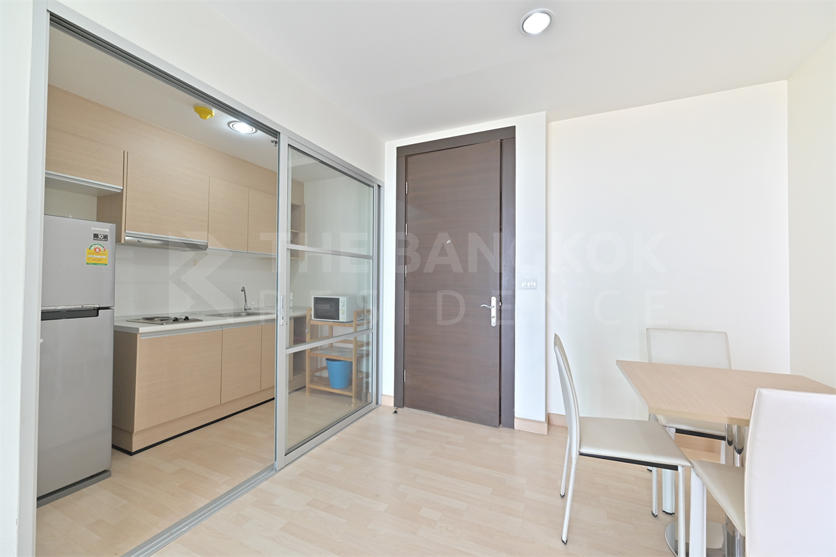 picture Special Unit, Stunning Views RHYTHM Ratchada near MRT Ratchadaphisek Station - 3/10