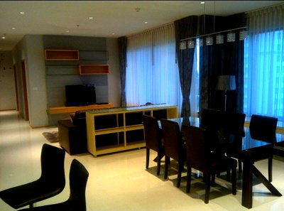 ขายคอนโด : LTH6821 – The Emporio Place FOR SALE 3 beds 4 baths Size 161.87 Sq.M.Near BTS Phrom Phong stations ONLY 28.4 MB