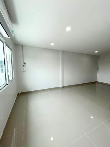3-bed townhouse for rent, 190 sqm, 26 sq wah, Klongchan Villa 1
